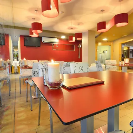 Norat Marina & 4* Superior فندق 4*