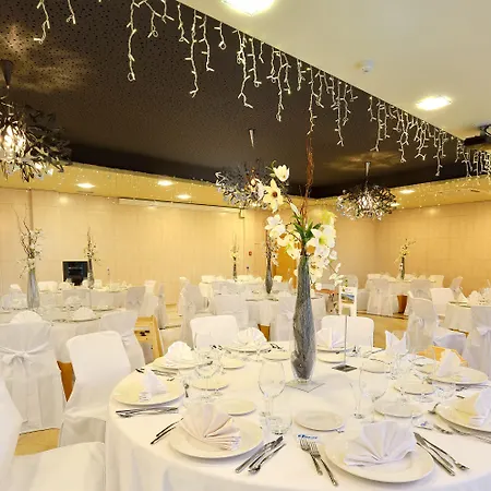 Norat Marina & 4* Superior Отель