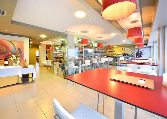 罗拉特码头&spa四星高级酒店 酒店