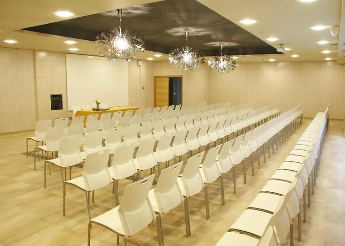 罗拉特码头&spa四星高级酒店 格罗韦