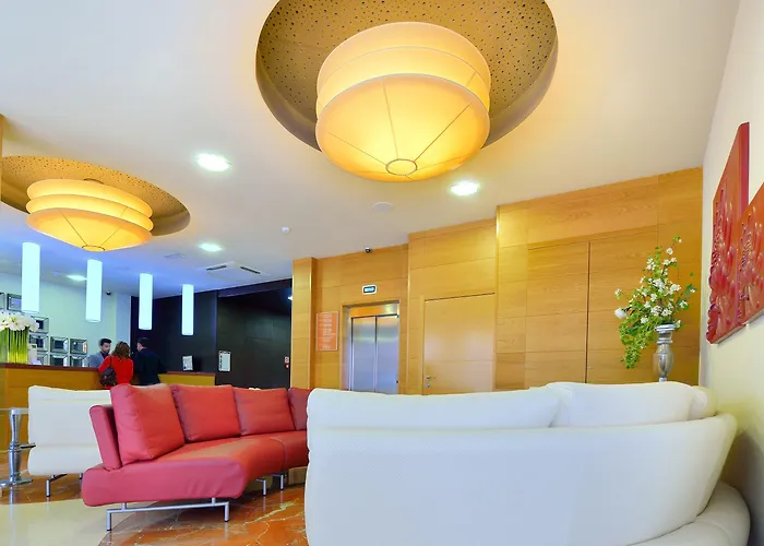 Norat Marina & 4* Superior מלון או גרובה